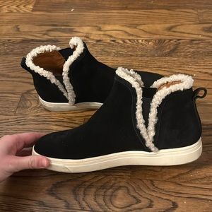 Lucky brand black shoes